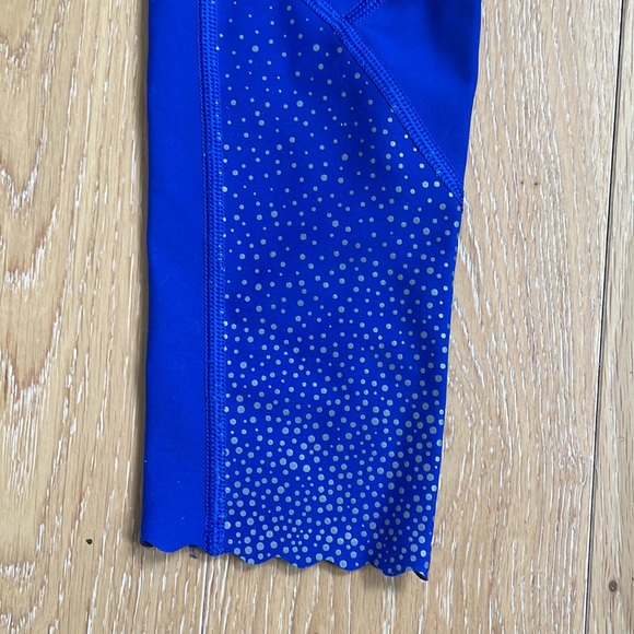 Lululemon Royal blue leggings - Picture 2 of 4